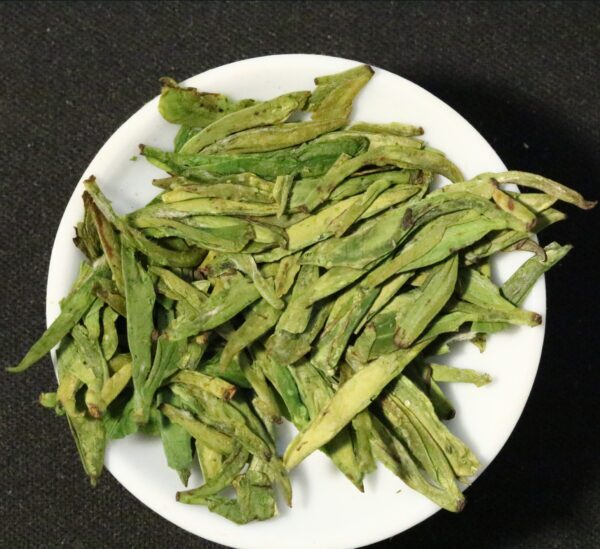 2025 Dračia studňa 龙井 Pre-Qingming Wuniuzao Longjing